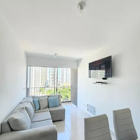 1111 Entre Lagos, Apartamento *